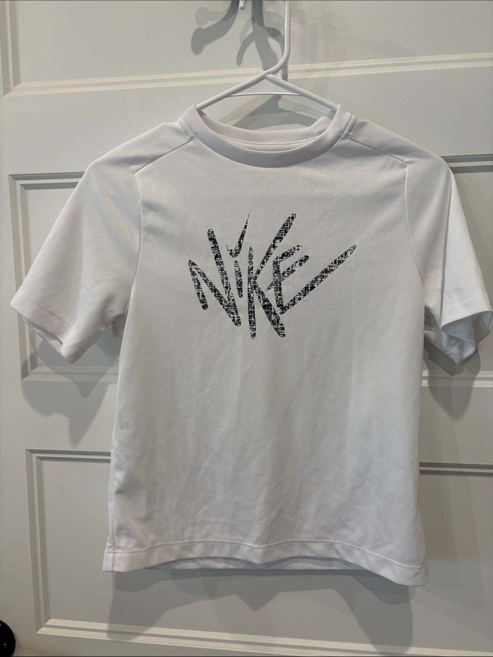Nike White Short-Sleeve Tee with Speckled Navy Logo